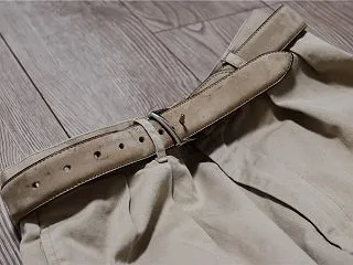 ベルトとズボンの色、どうして合わせるの？