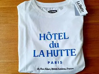 アウトレットセールでTシャツを購入！