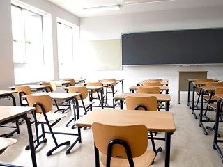 【徳島】授業中に男子生徒が教諭に暴力振る…