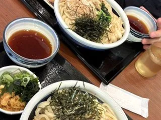 祝通常メニュー【丸亀製麺】旨辛つけ汁うど…