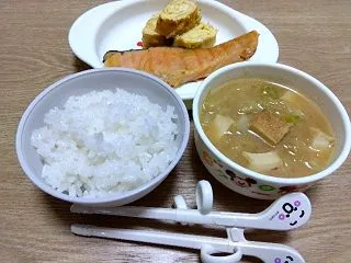 新米の食卓