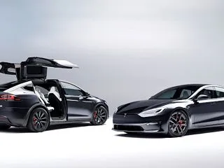 Intel搭載テスラModel S/Xに…