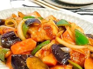 ワンパンおかず｜簡単おいしい【鶏と野菜の…