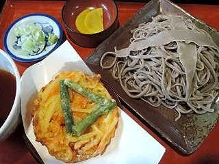 かく長のもりそば＋かき揚げ天（長井市）