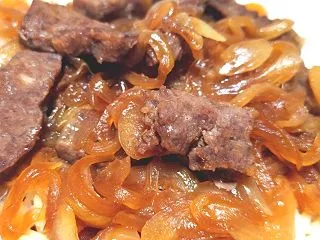 晩ごはんはステーキ丼