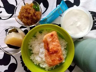 海鮮丼弁当