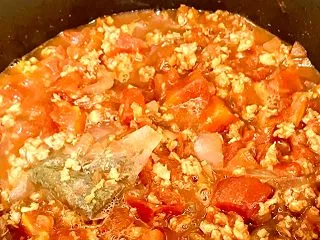 良く作るトマト缶煮込み。カレーにもなるよ…