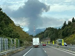 福島県耶麻郡磐梯町磐梯行林上で火事