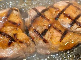 感動の肉と米：トンロースステーキ