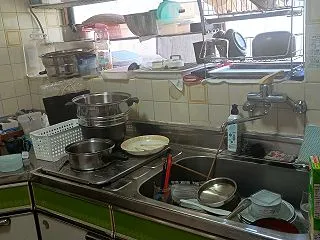 皿洗い・ビフォー