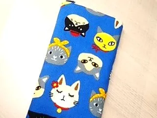 縦長の眼鏡スマホケースの表替え♪