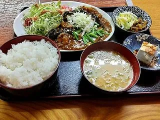 ふと、気が付くと来てしまう。本日のランチ…