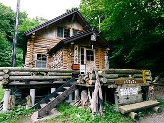 【悲報】トルコ人男（45）ら2人、小屋で…