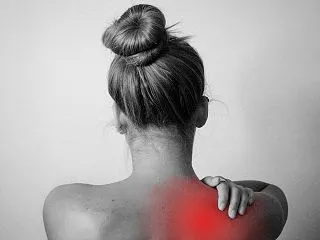 ボルタレンやロキソニンで起こる、慢性的な…
