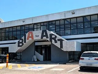 アートな日：友人の個展と墨絵展覧会