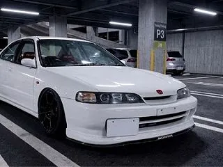 【画像】30年前の車のカッコ良さは異常w…