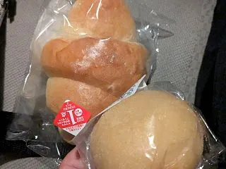 きなこ団子と塩バターパン