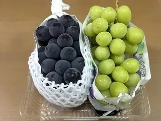 ピオーネとシャインマスカットを食べました