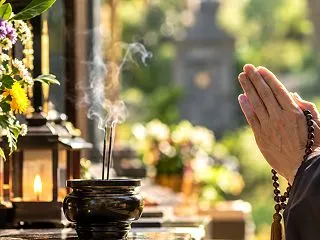 供養とは何か――亡き人を思い、祈りを捧げ…