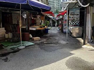 【ソウル 麻浦】 お店に早く着いたので …