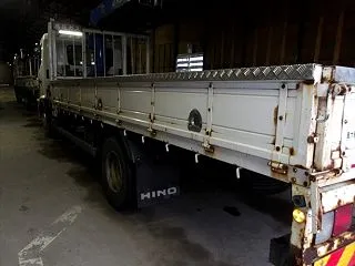 日野レンジャー、3台目の作業...。