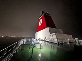 フェリー乗るやで
