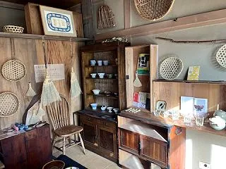塩谷の本と民藝とカフェの店「がたんごとん…