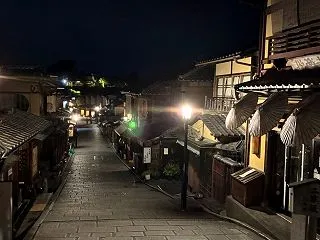 早朝の二年坂