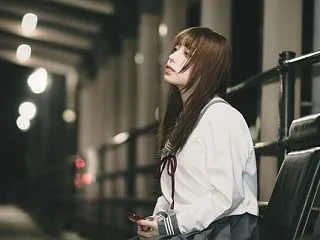 【画像あり】完全に洗脳された女子中学生さ…
