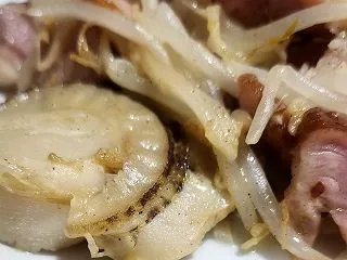 ホタテベーコンもやしペペロンチーノ風
