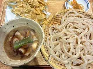 【武蔵野うどん こぶし】エキナカで武蔵野…