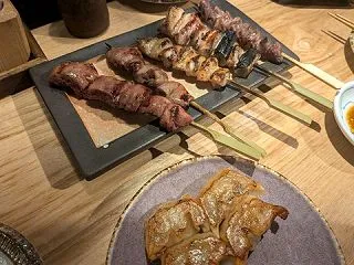やっちゃった 人形町 居酒屋 焼き鳥 炭…