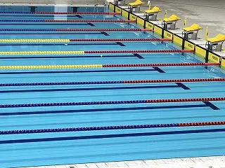 五十肩でも水泳を続けていいのか迷ったとき…
