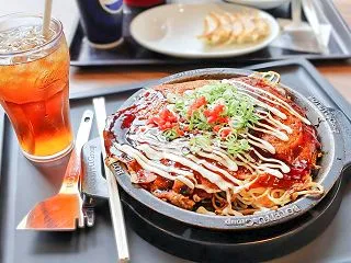 てっぱん屋台 神戸三田アウトレット店