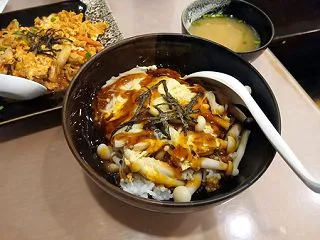 令和とは思えない香ばしいエセ日本食屋の巻