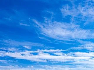 小田急ロマンスカーと秋の空～多摩川にて