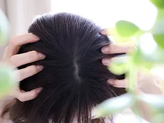 今日からできるシンプルな頭皮マッサージ