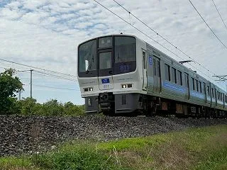 811系普通列車 P2013＜伊賀屋－神…