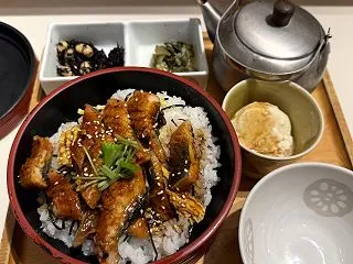 【東京・豊洲】だし茶漬け+肉うどん えん…