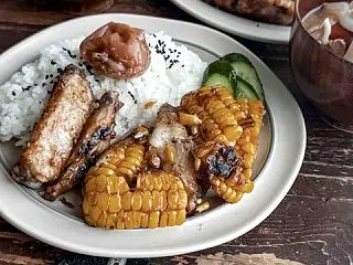【手羽中ととうもろこしのバター醤油焼き】…