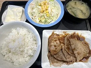 松屋のしょうが焼き定食