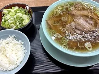 味変も楽しめる中華そば@駒込「なぎちゃん…