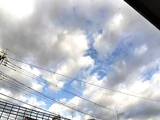 朝の雲