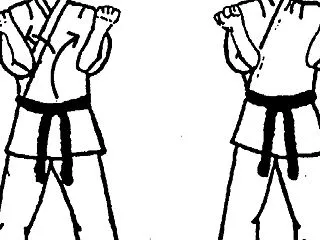 内八字立ちから三戦立ちへの一歩・つま先の…