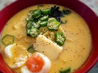 おうちごはん：味噌カレー牛乳ラーメンに追…