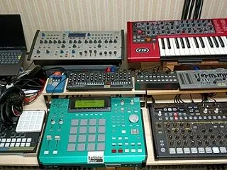 Nord Lead 4の鍵盤からMPC2…