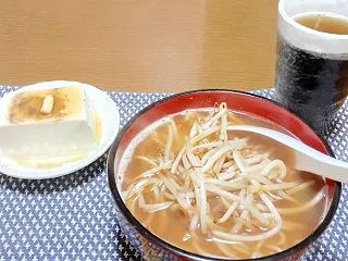 明日、2件の面接に行きます