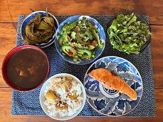 鮭と栗ご飯定食