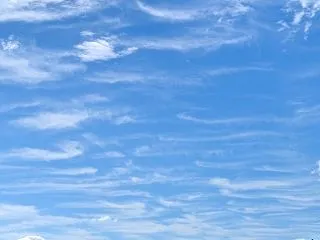 巻雲(？)の群れと積雲のコラボレーション