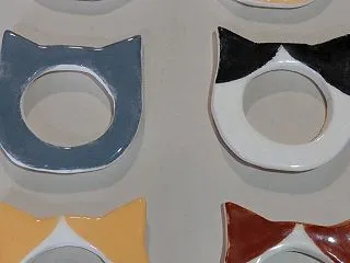 猫型のメガネホルダーネックレス